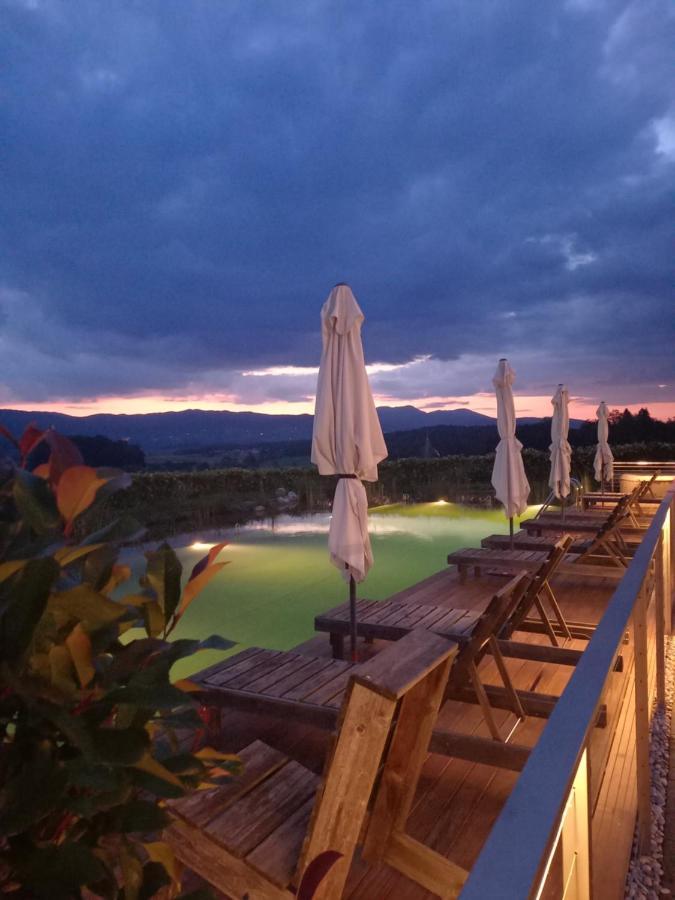 Glamping Maleric With Natural Pool Dragatuš Zewnętrze zdjęcie