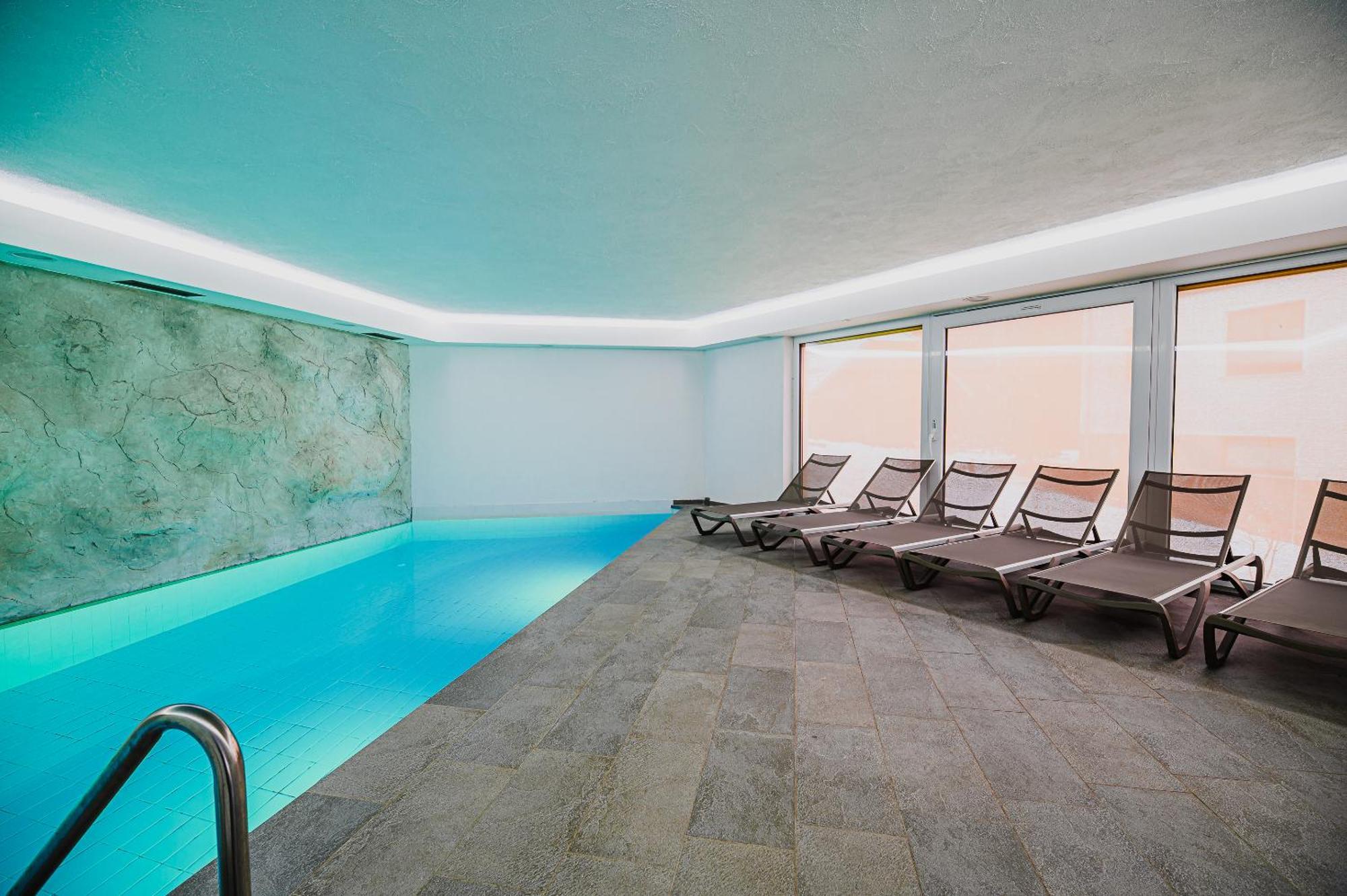 Glamping Maleric With Natural Pool Dragatuš Zewnętrze zdjęcie